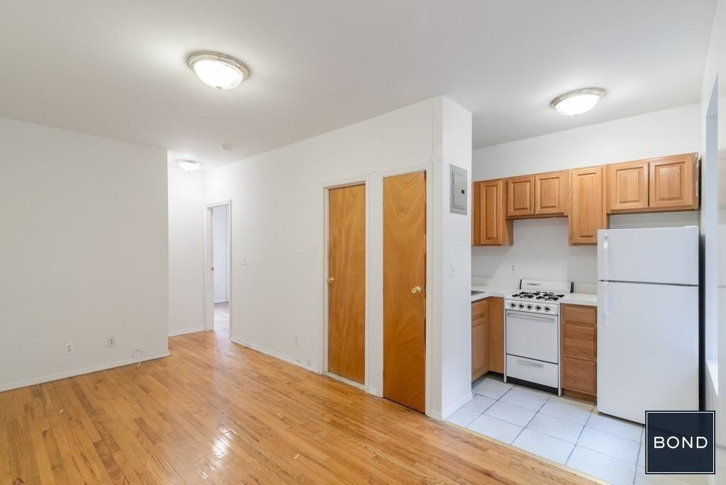 Primary Photo - 2 Bedroom in the E 60's