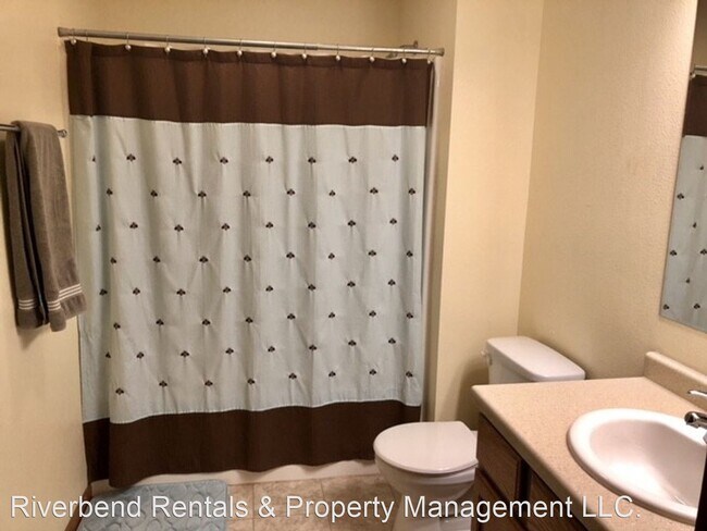 Foto del edificio - 3 br, 2 bath House - 13626 42nd Ave