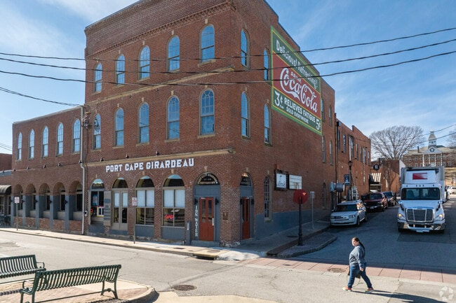 Restaurants and stores are located in historic buildings in Cape Girardeau.