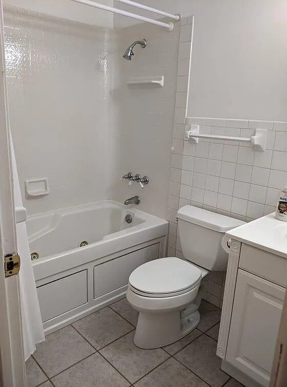 Foto del edificio - 6402 E Saint Charles Rd