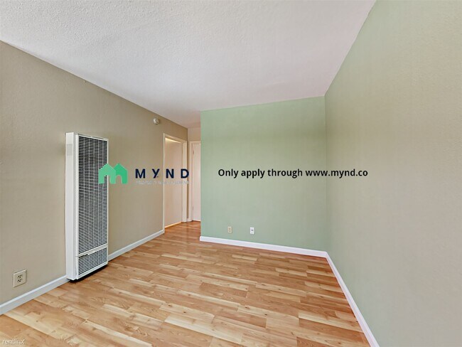 Foto del edificio - 2 br, 1 bath House - 592 59th St Apt 2 Apt 2