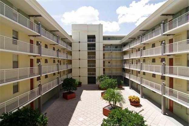 Foto del edificio - 690 Osceola Ave