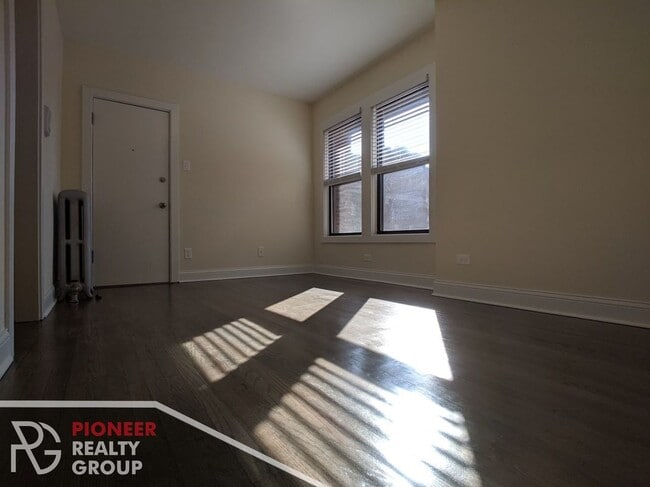Foto del edificio - 2641 N Spaulding Ave