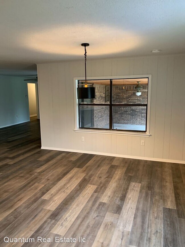 Foto del edificio - 3 br, 2 bath House - 5115 TENNESSE RIDGE RD