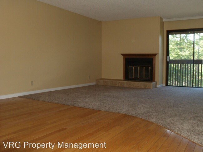 Building Photo - 2 br, 2 bath House - 3039 Estepa Drive Unit D