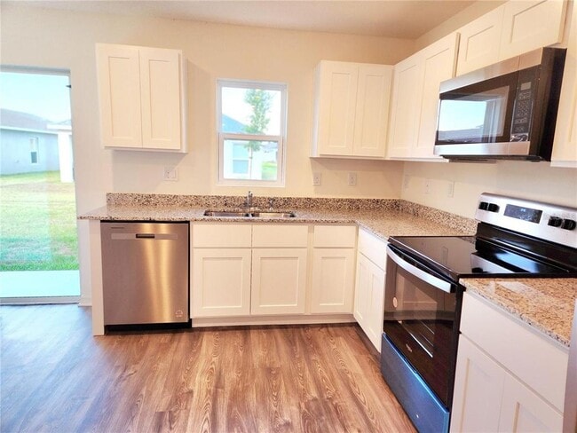 Foto del edificio - 1931 Golden Beak Dr