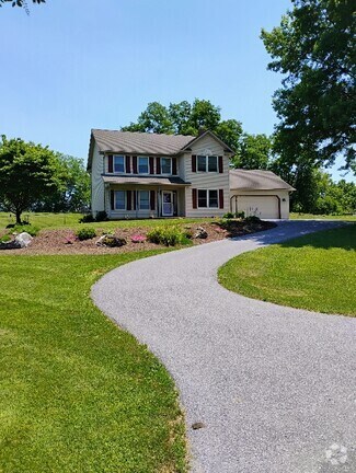 Building Photo - 140 Flintville Rd