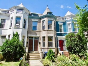 Building Photo - 1642 1/2 New Jersey Ave NW