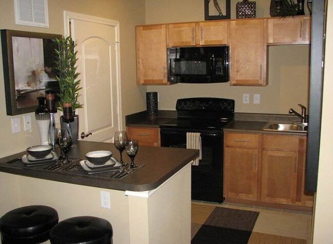 Building Photo - 10333 Research Forest Dr