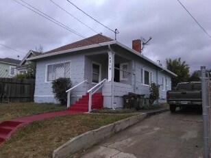 Foto del edificio - 4016 Penniman Ave