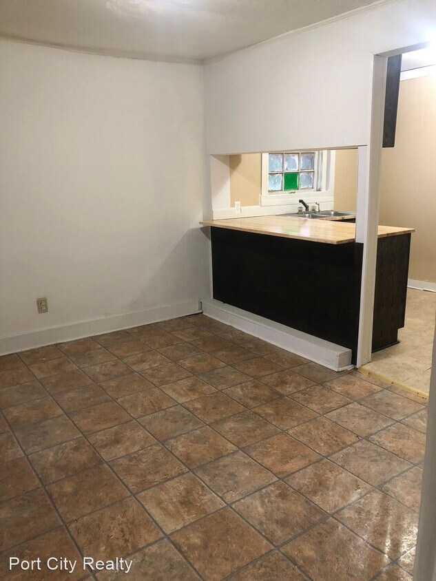Building Photo - 2 br, 1 bath House - 3938 Mayfield St