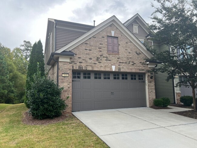 Building Photo - 2108 Chipley Dr