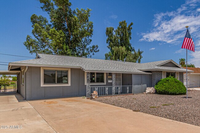 Foto del edificio - 12640 N Pebble Beach Dr