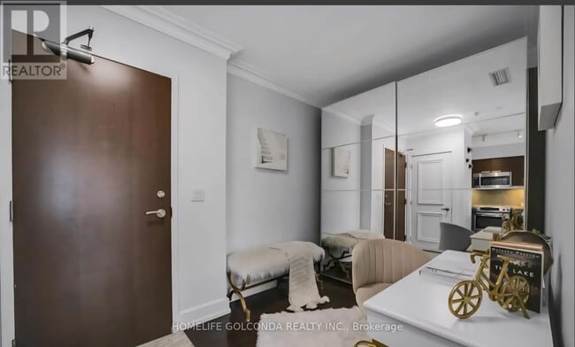 Photo du bâtiment - 650-650 Sheppard Ave E