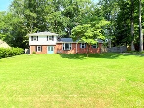 Building Photo - 111 Deer Spring Rd