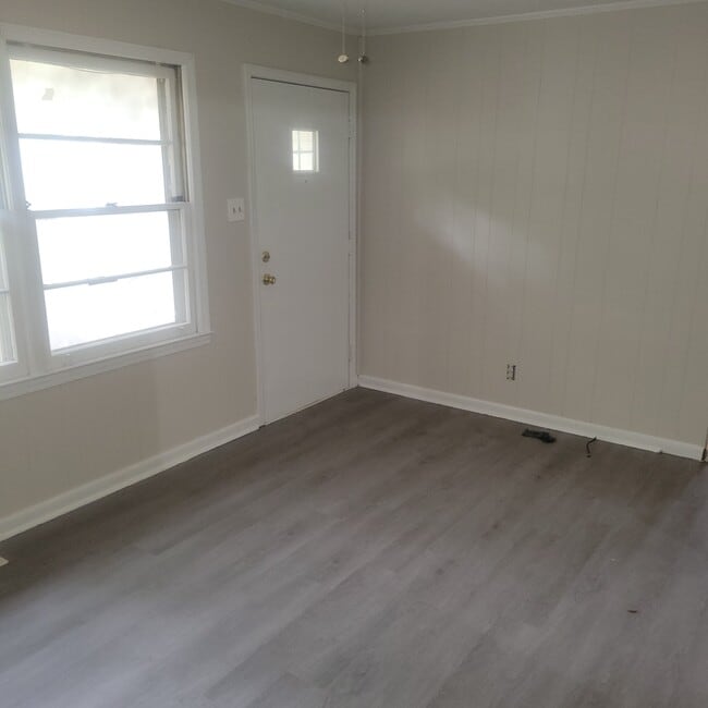 Building Photo - 418 Pervie Bolick St