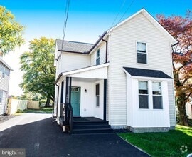 Building Photo - 133 Alice Ann St