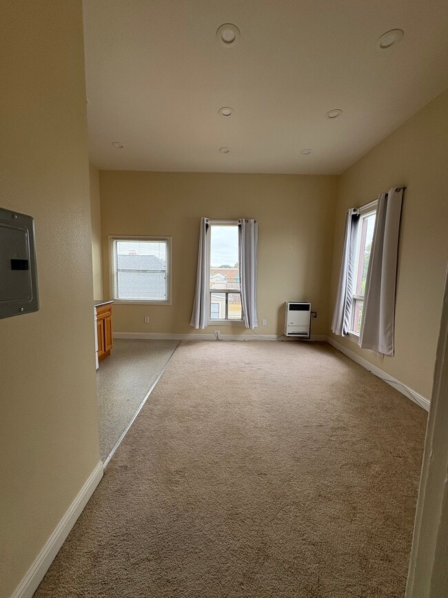 Building Photo - 2310 Pacific Ave