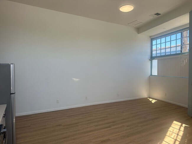 Building Photo - 2801 38th Ave