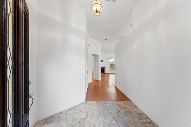 Foto del edificio - 12214 Elk Meadow Dr