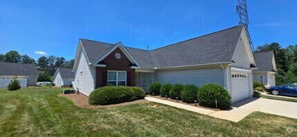 Building Photo - 3926 Parkview Ct