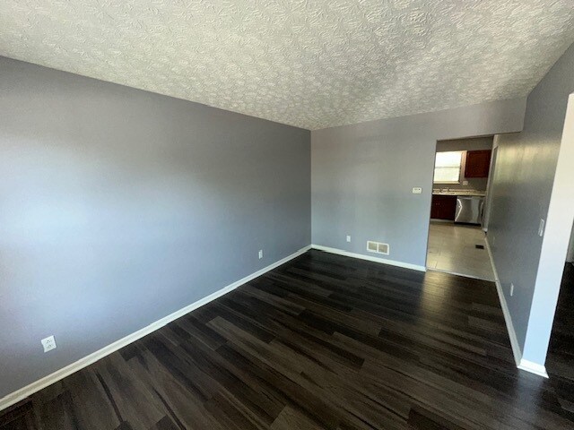 Building Photo - 2277 Ayers Dr