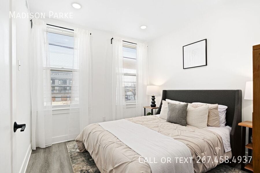 Primary Photo - 2230 E Somerset St