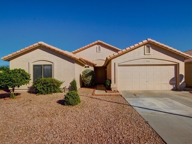 Primary Photo - 2715 N 90th Avenue