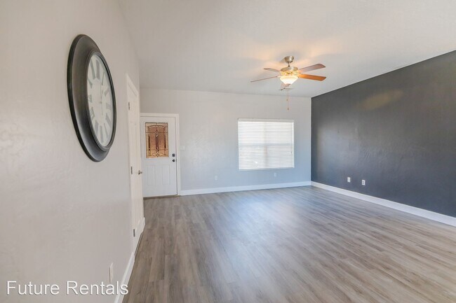 Building Photo - 3 br, 2 bath House - 2419 Wyatt Way