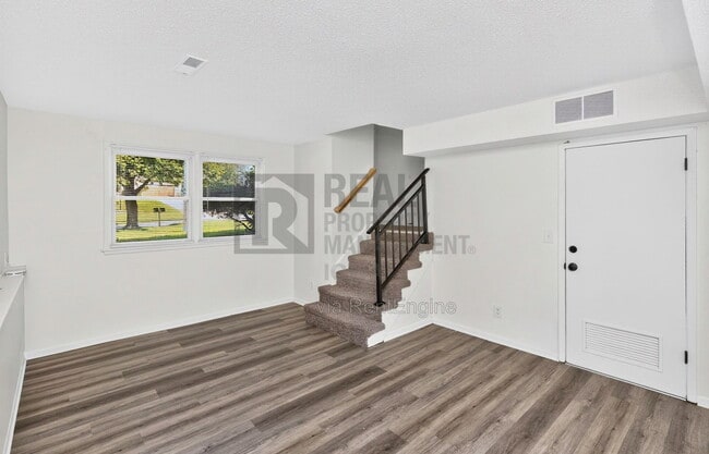Building Photo - 3414 SW 42nd St