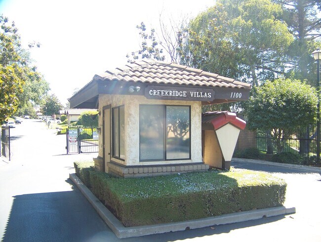 Foto del edificio - Creekridge Villas Single Story Condo in Ga...
