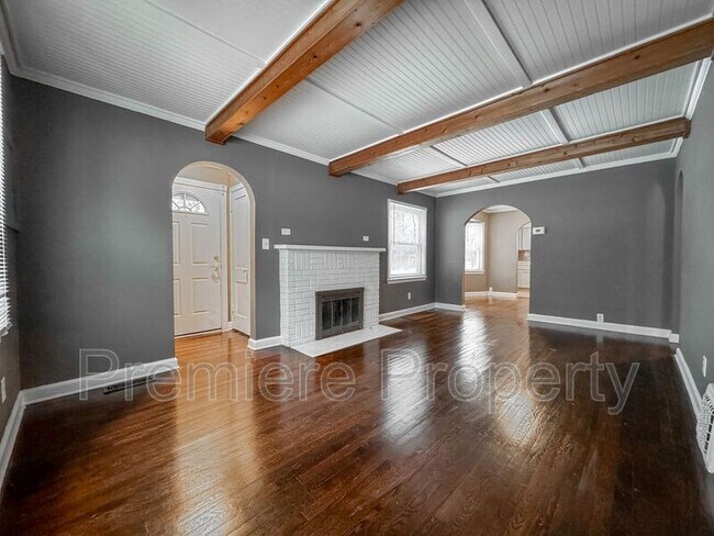 Building Photo - 1705 S Northern Blvd
