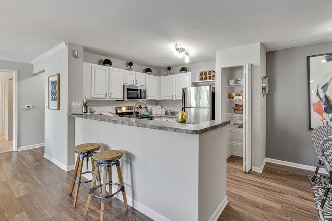 Foto del edificio - 1821 Canterfield Pkwy W