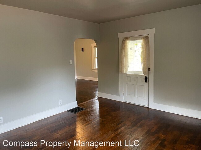 Foto del edificio - 3 br, 1 bath House - 1009 Chestnut Street