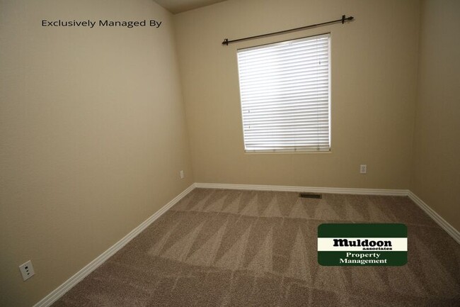 Building Photo - 1447 Madison Ridge Heights