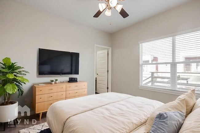 Building Photo - 1730 N Reno Dr