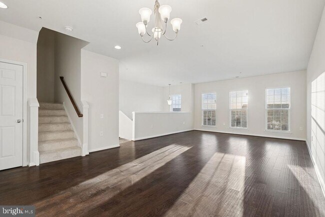 Foto del edificio - 20591 Geddes Terrace