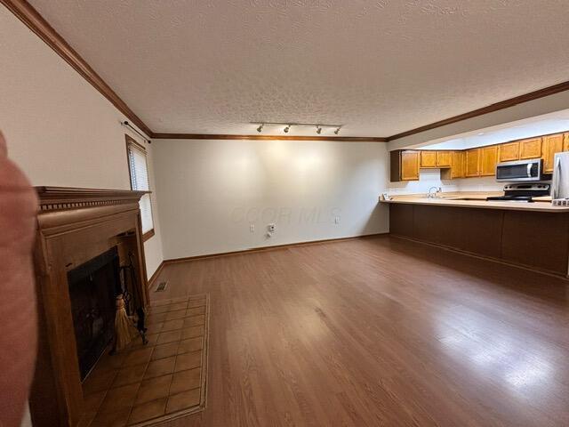 Building Photo - 996 Neil Ave