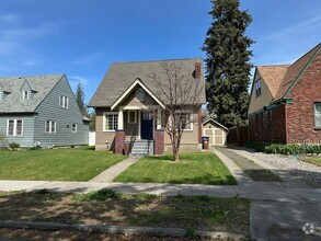 Building Photo - 2910 W Gardner Ave