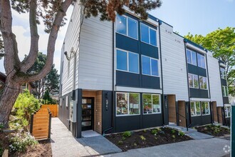 Building Photo - 1561 NW 63rd St