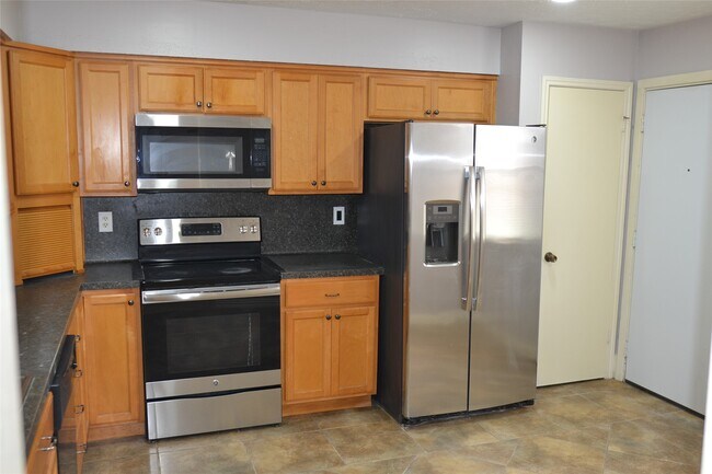 Building Photo - 12023 Woolford Dr