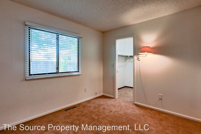 Foto del edificio - 3 br, 2 bath House - 1988 E 16th St