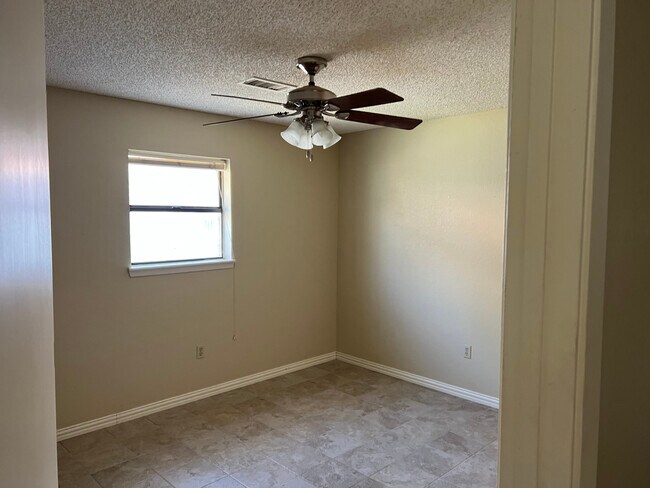 Foto del edificio - 1421 Westheimer Rd