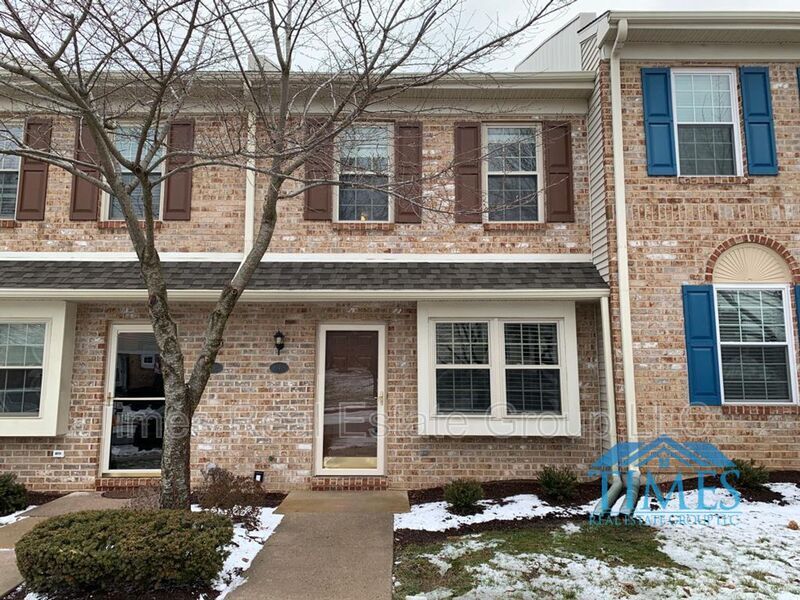 Primary Photo - 690 Metro Ct