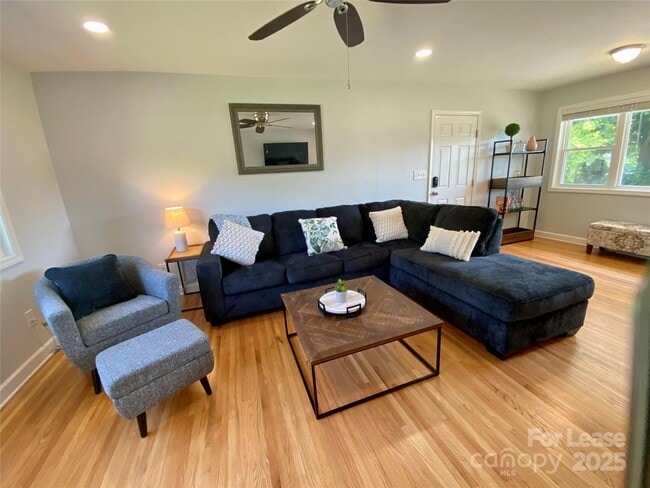 Building Photo - 113 Forest Dr