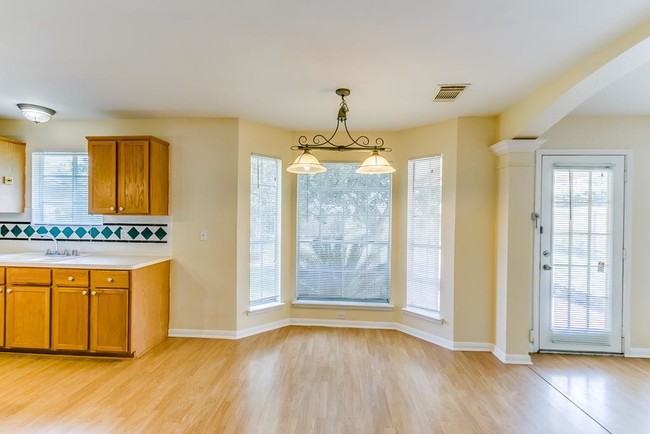 Foto del edificio - 23711 Welch House Ln