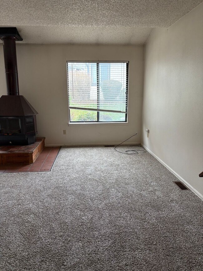 Foto del edificio - 2 Bedroom with a Wood Burning Stove