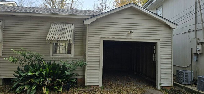 Foto del edificio - 3Bed/1 Bath House