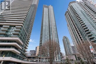 Building Photo - 16 Harbour St