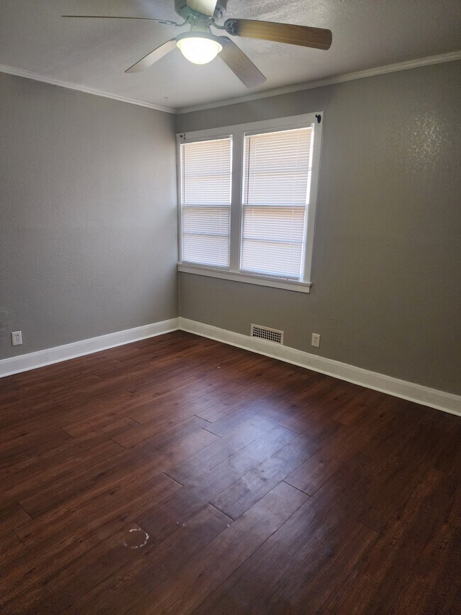 Foto del edificio - 1222 N 13th St